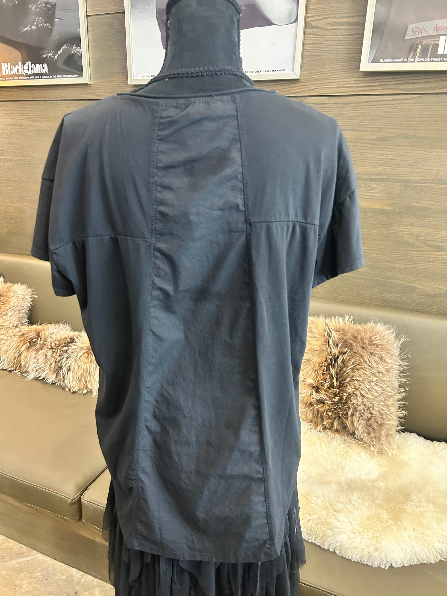 Elle Scoop Pocket Short Sleeve Back Detail T-Shirt Top