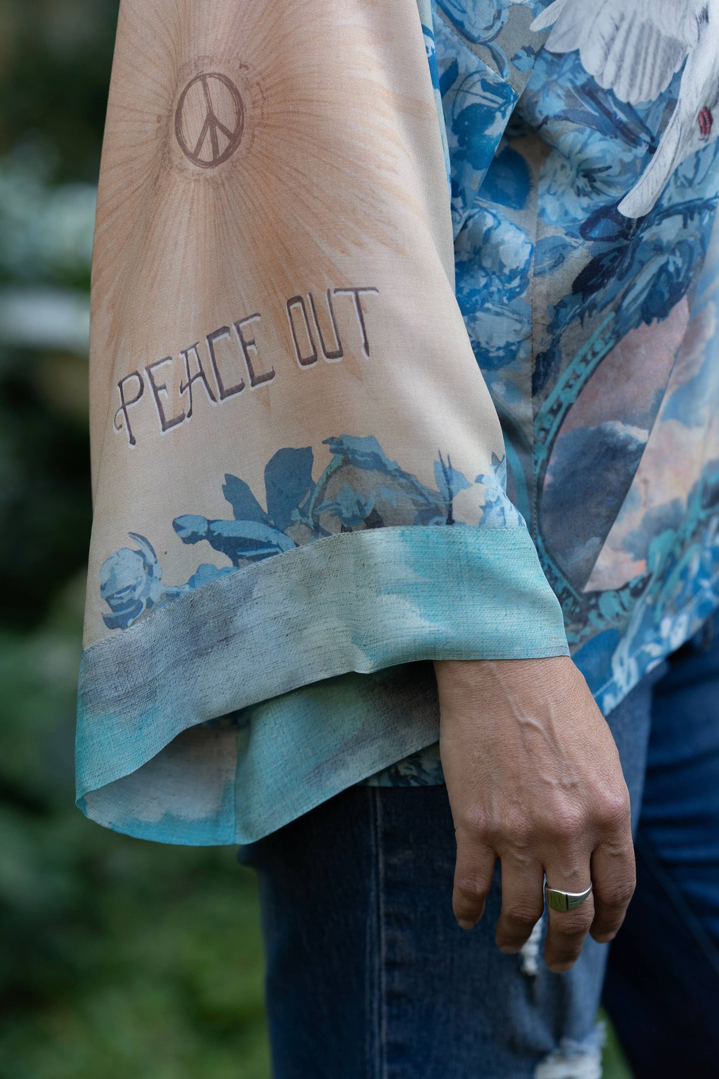 Market to Stars
Peace Out Cropped Kimono Pixie Duster with Doves and Sunrise