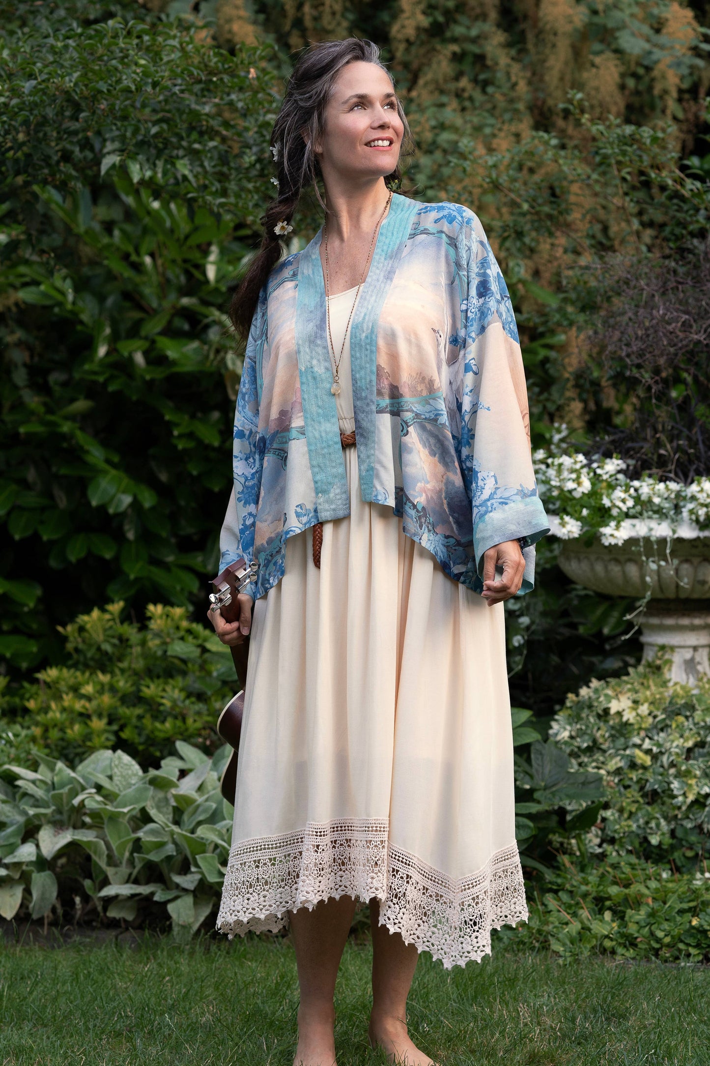 Market to Stars
Peace Out Cropped Kimono Pixie Duster with Doves and Sunrise