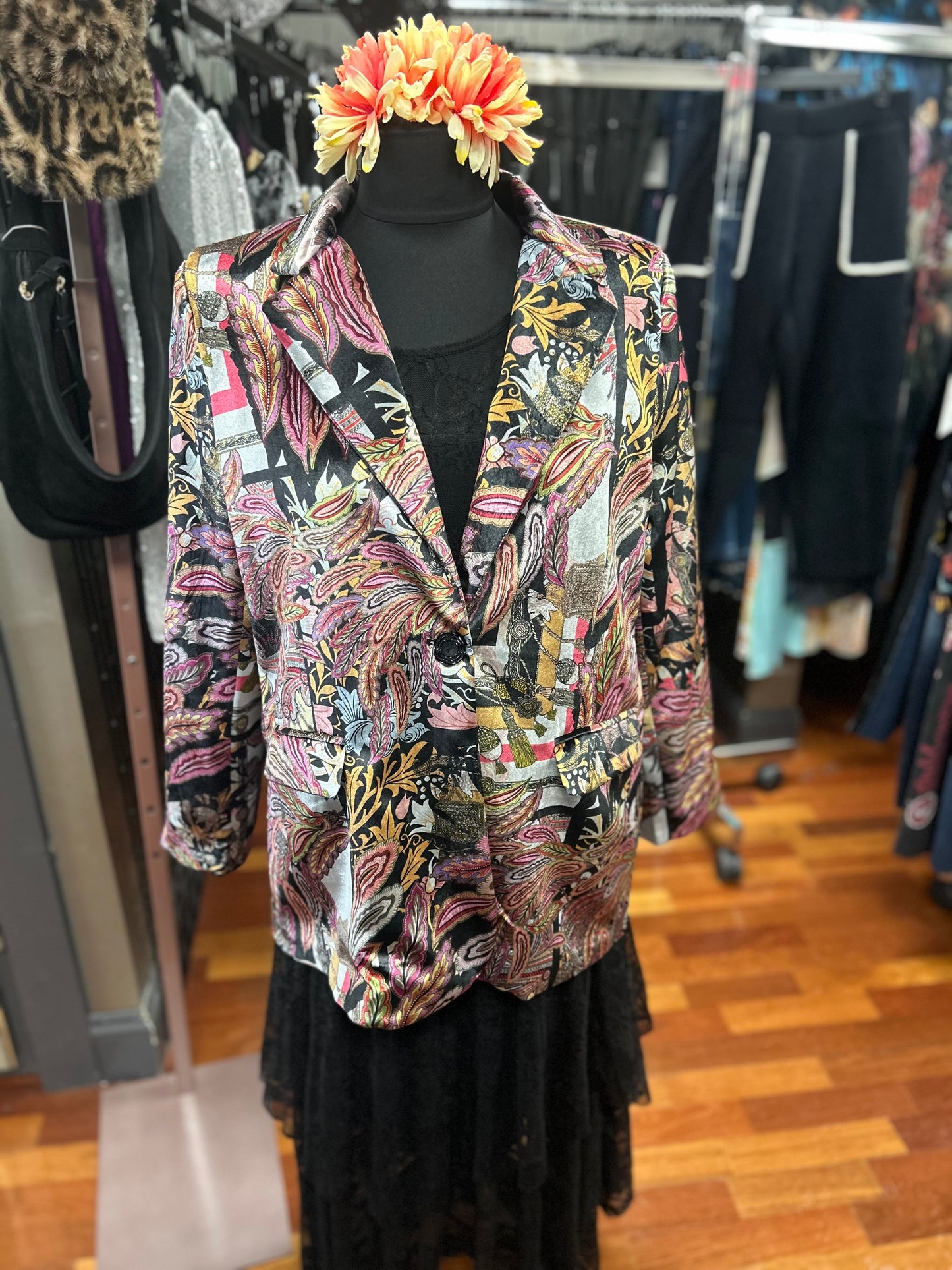 Isle by Kozan Spotlight Jacket