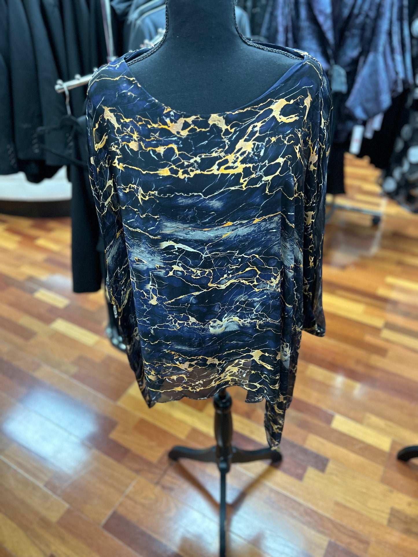 Bella Amore Print Silk Top One Size Fits