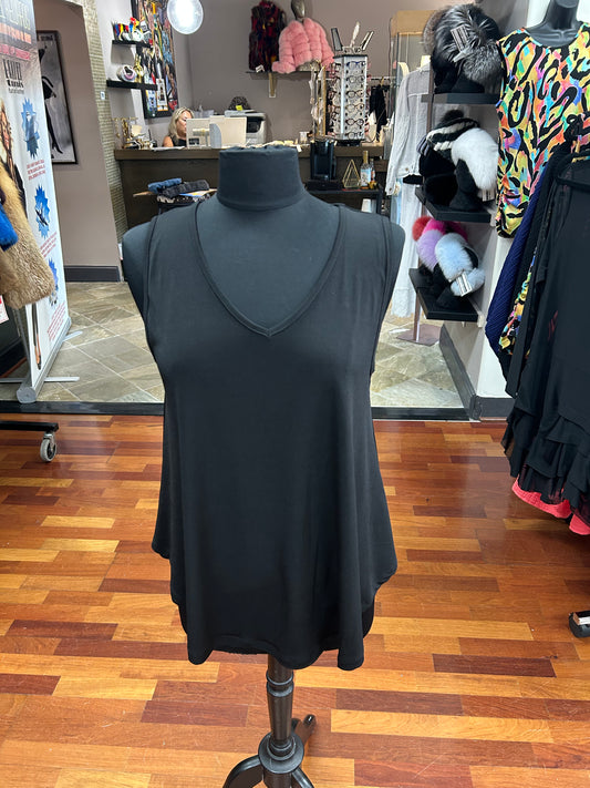 Kozan Dodie Sleeveless V-Neck Top