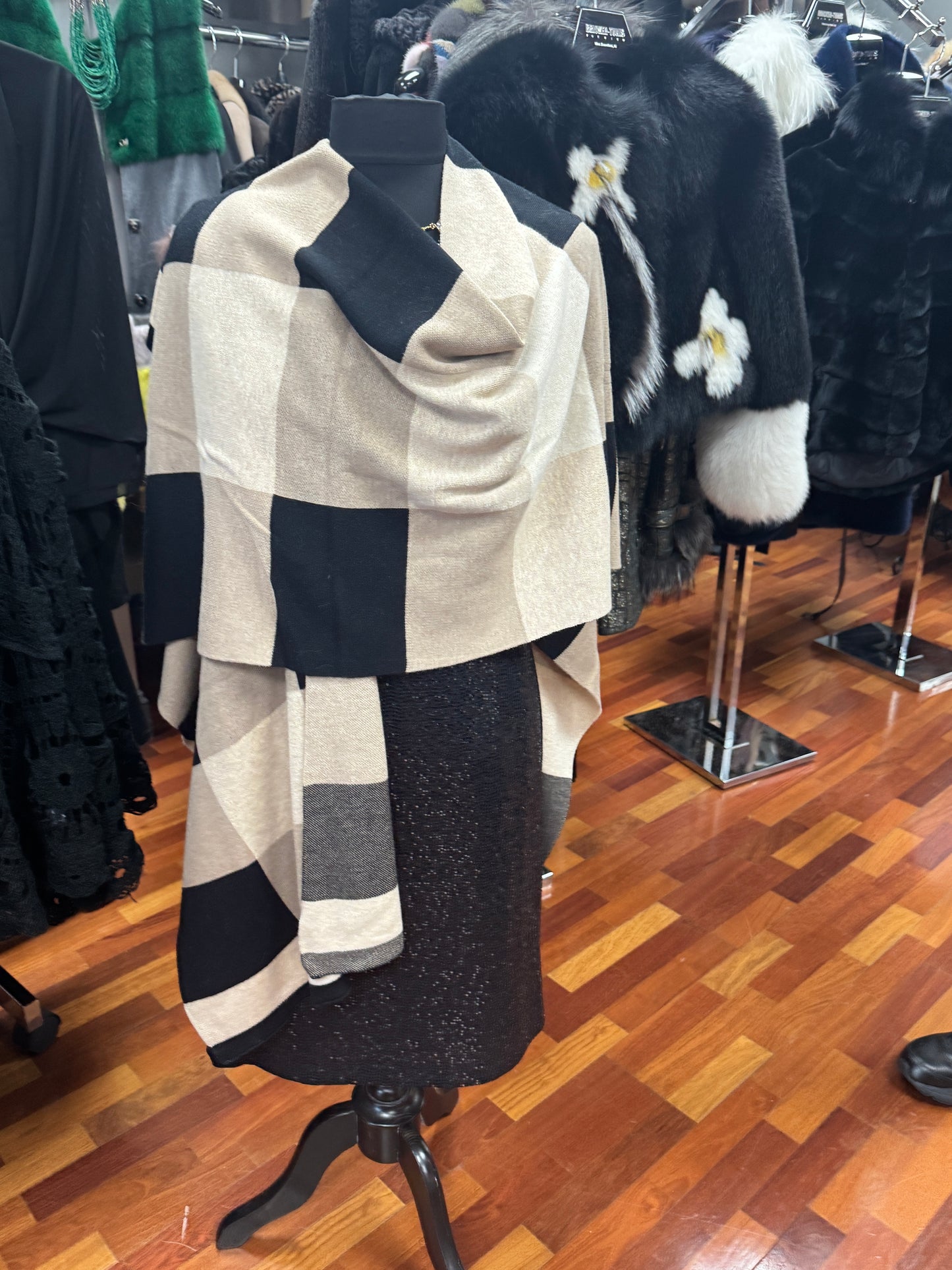 Ravel Fashion Colorblock Wrap O/S