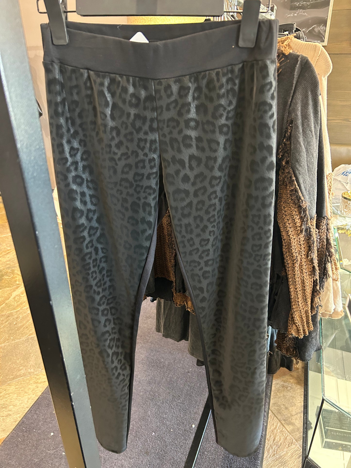 I Love Linen Leopard Leggings