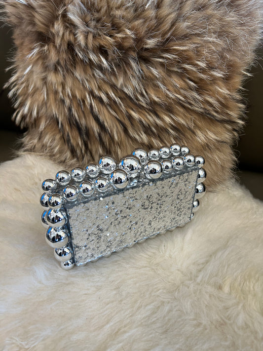 Linny Co Daphne evening bag look