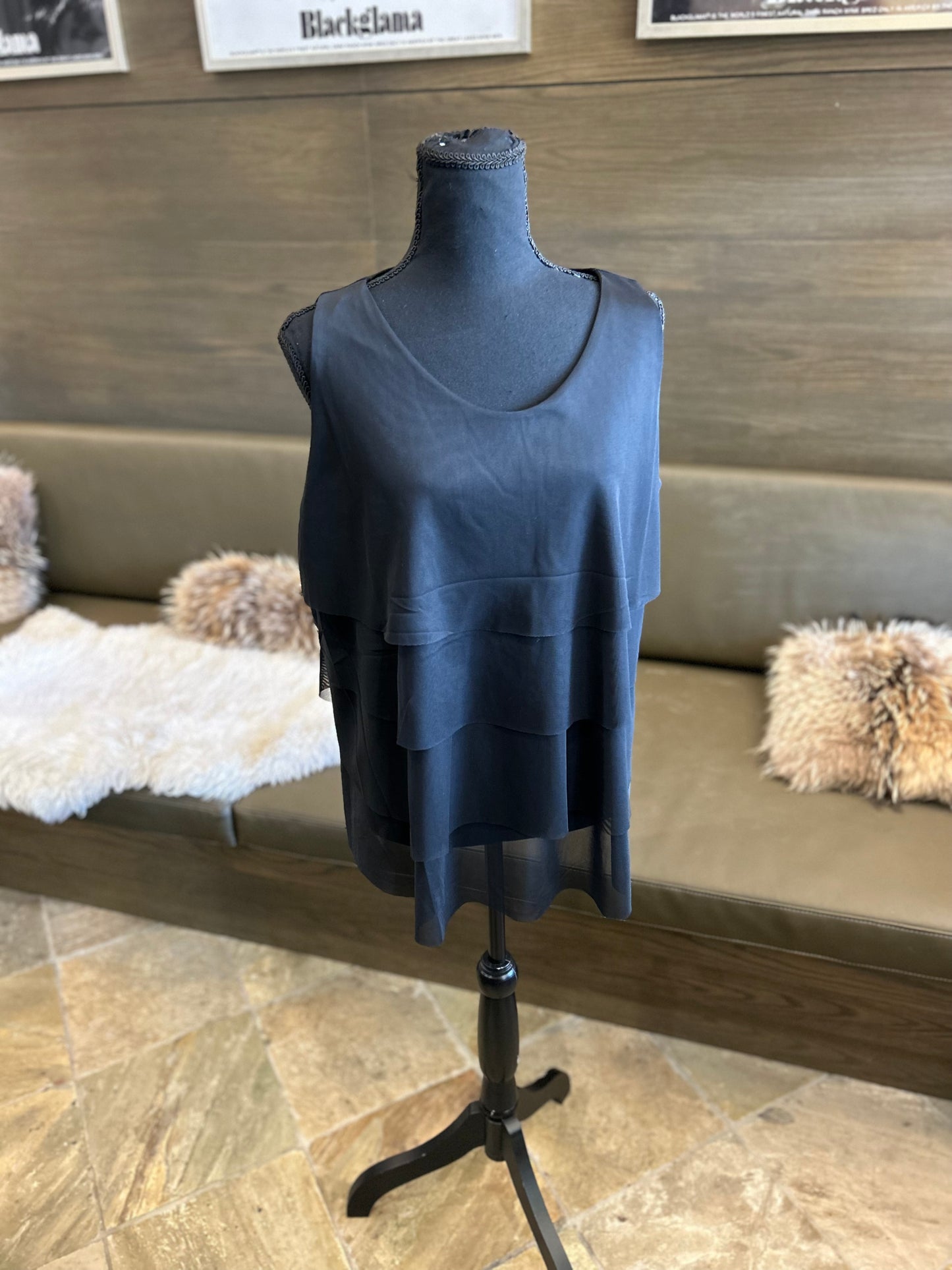 Isle by Kozan Nevis Top