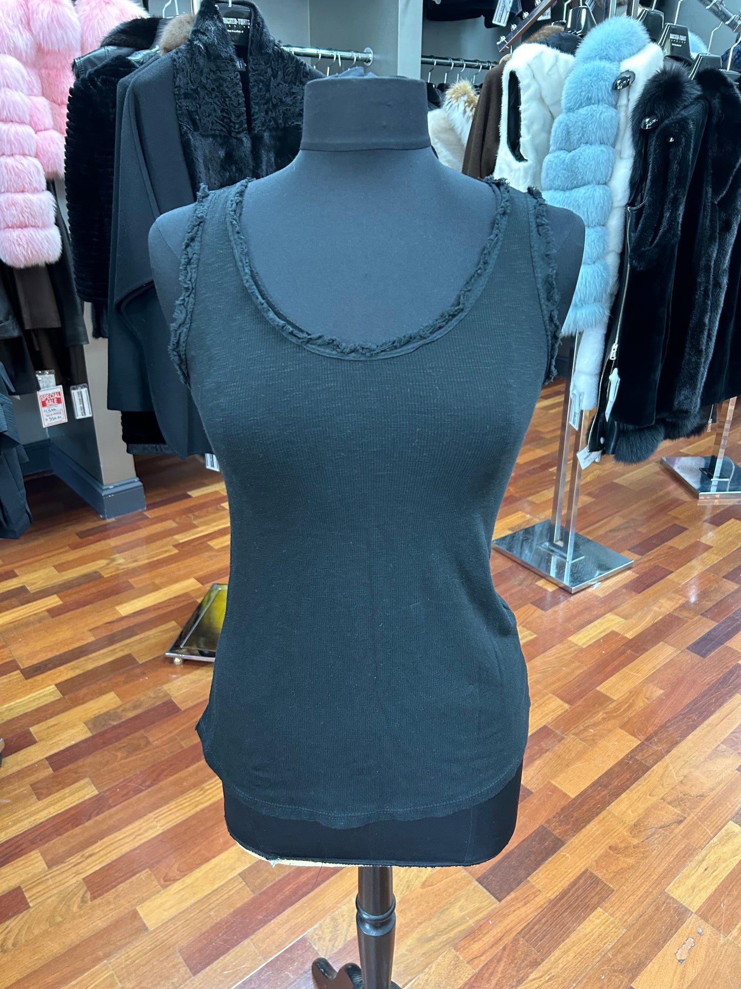 New Collection Made in Italy Tank Raw Edge Neck Line Top One Size Fits up to size 10