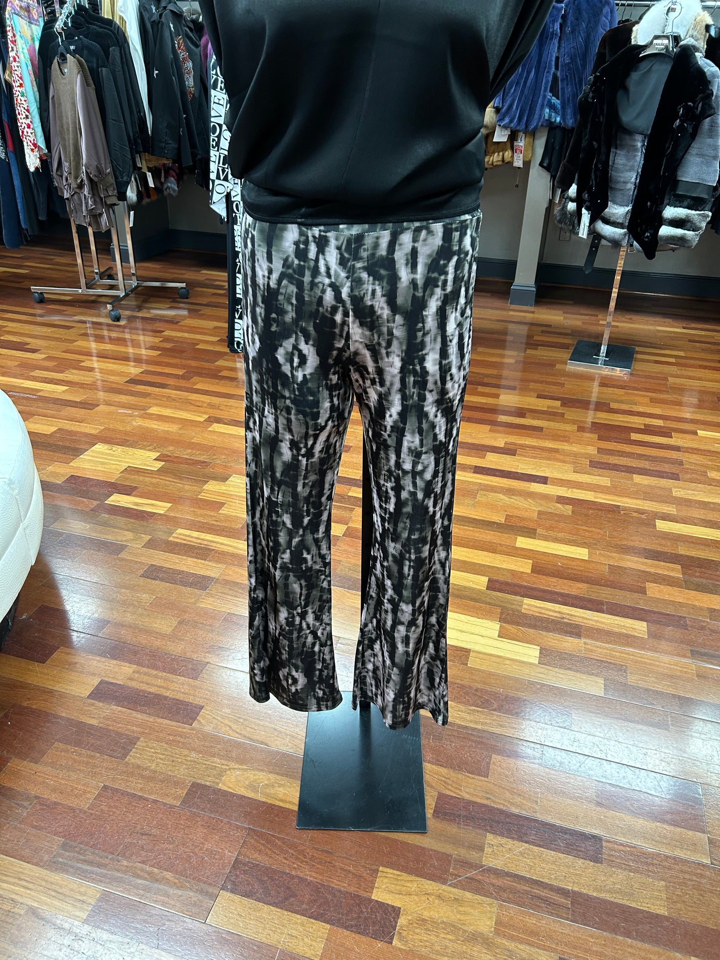 Suzy D London Kory Print Stretch Palazzo Pant