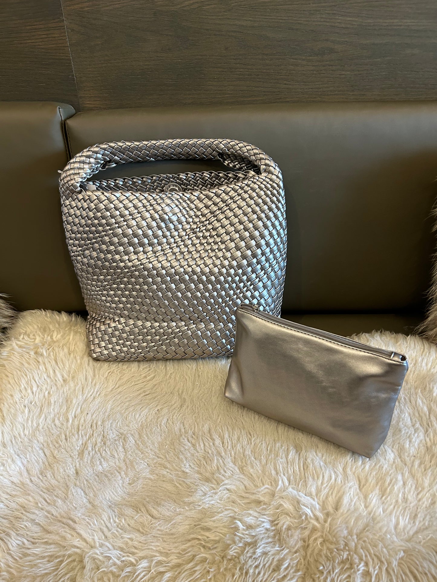 Inzi by High Fashion Woven Hobo Bag