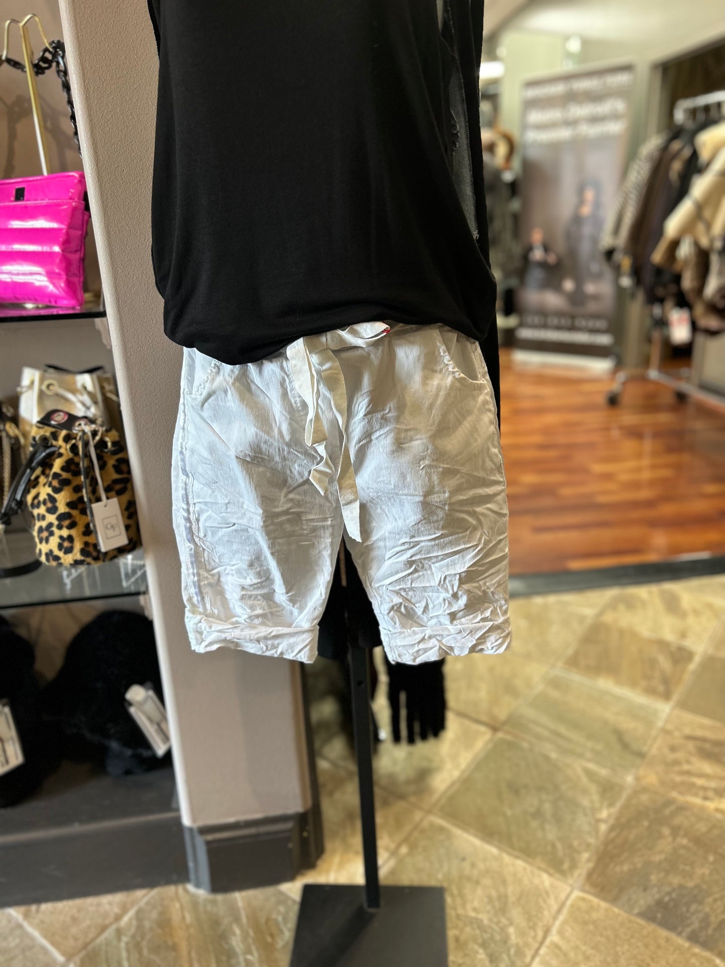 Look Mode Crinkle Bermuda Shorts with Ribbon One Size Fits Most