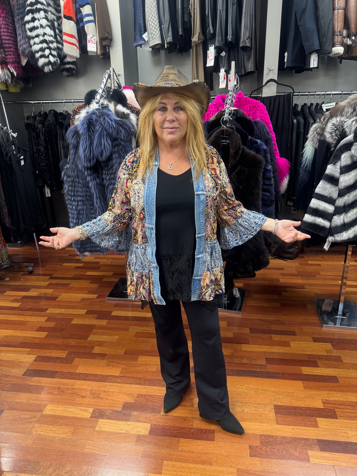 Shannon Passero Band Kimono