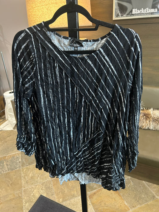 Olivia by Habitat Tissue Crinkle Strip In the Mix Tunic