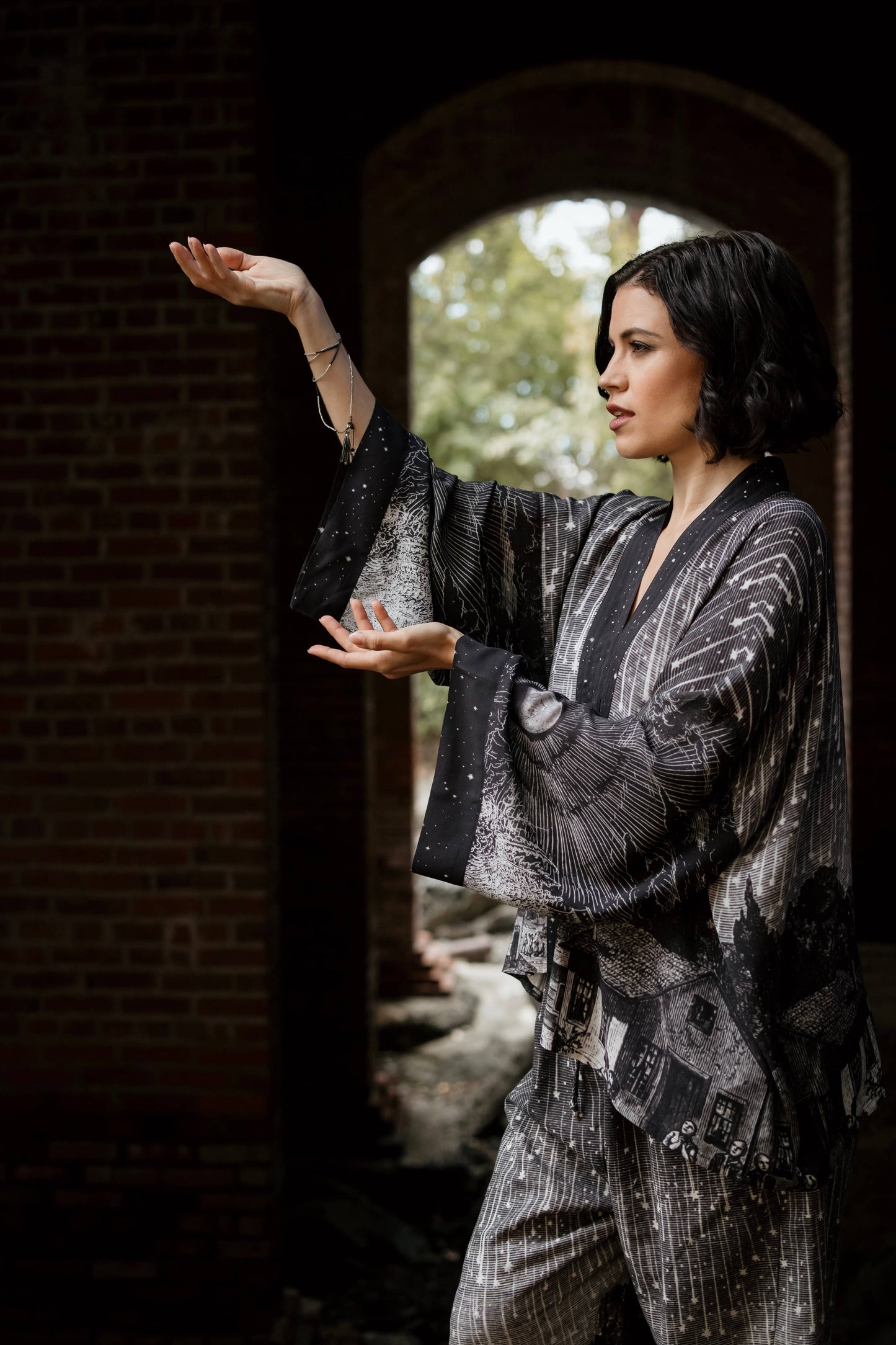 Market of Stars Stargazer Pixie Duster Cropped Kimono w/ Falling Stars O/S