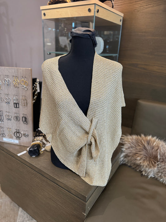 Look Mode Gold Poncho Shiny Thread Top
