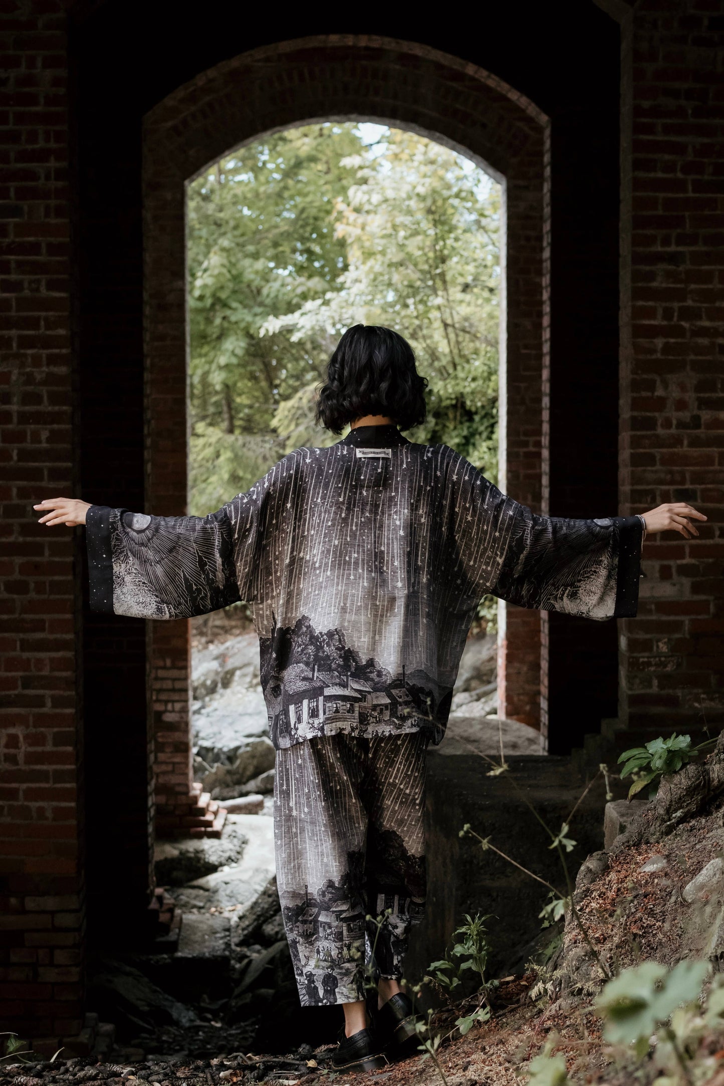 Market of Stars Stargazer Pixie Duster Cropped Kimono w/ Falling Stars O/S