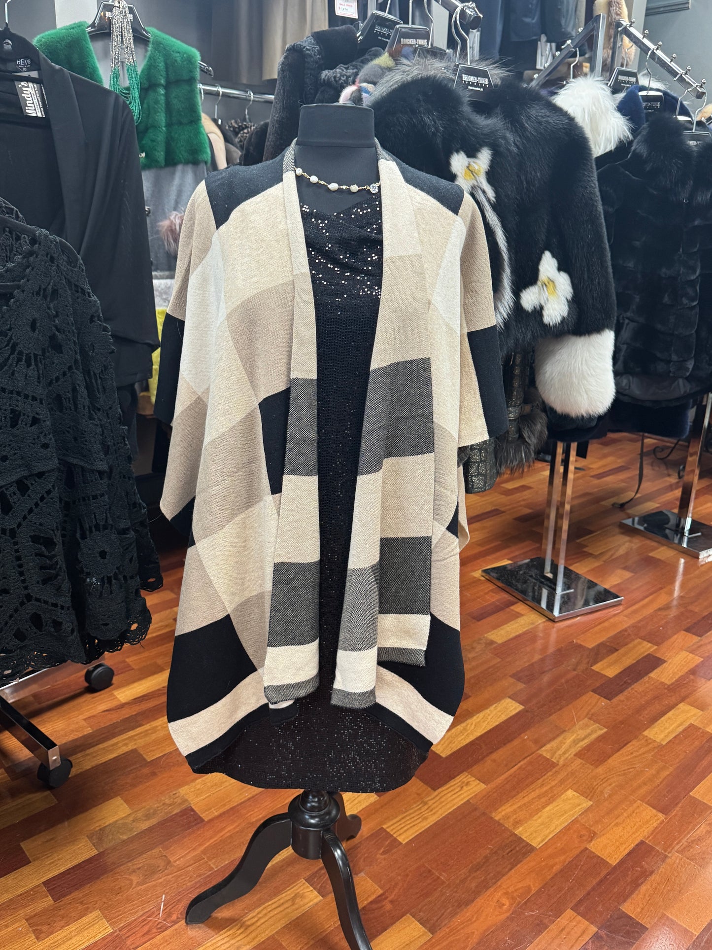 Ravel Fashion Colorblock Wrap O/S