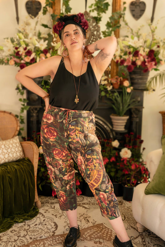 Market of Stars Courage Dear Heart Linen Cropped Artist Pant w/ Sacred Heart
