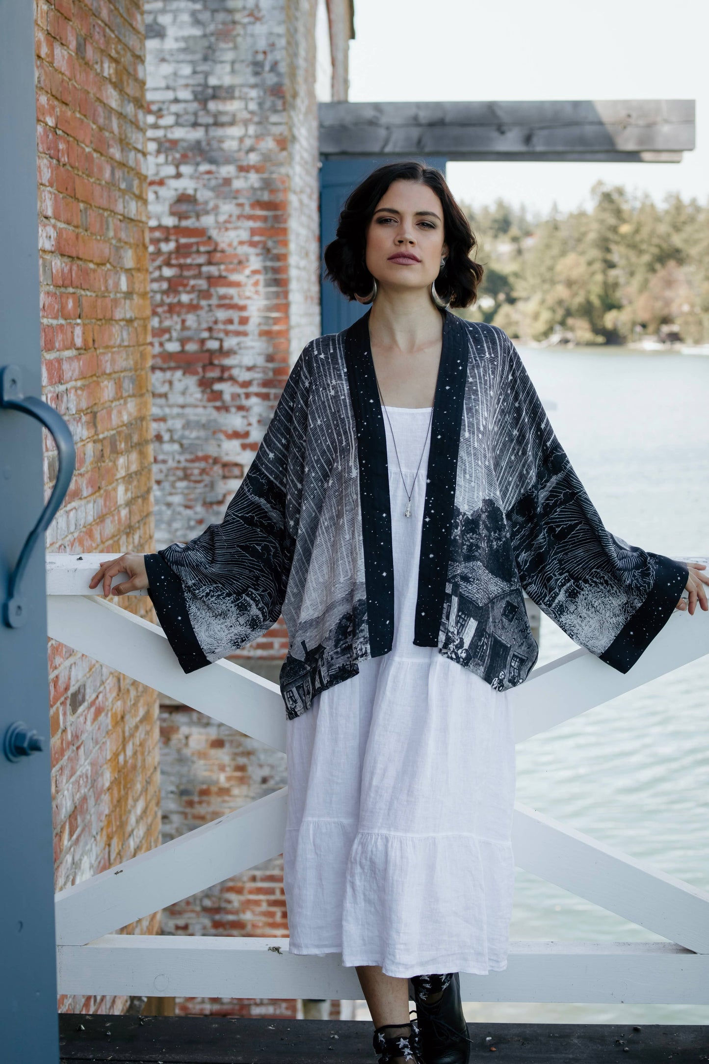 Market of Stars Stargazer Pixie Duster Cropped Kimono w/ Falling Stars O/S