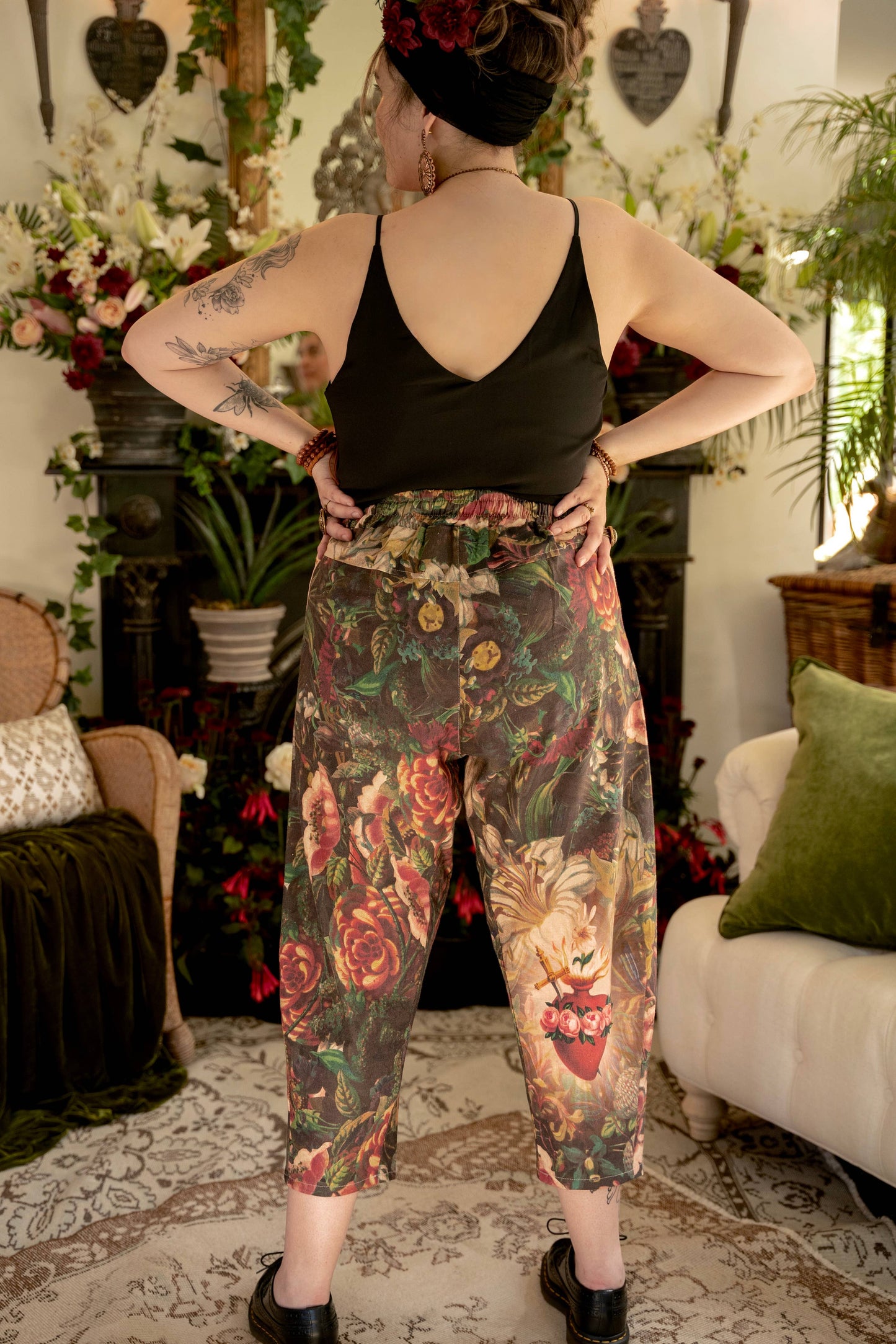 Market of Stars Courage Dear Heart Linen Cropped Artist Pant w/ Sacred Heart