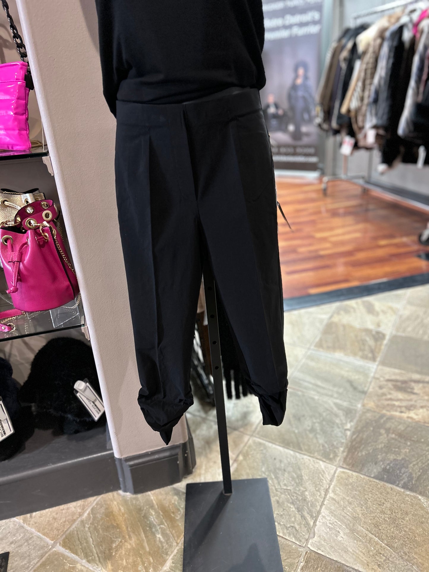 Insight Ruched Cropped Pant